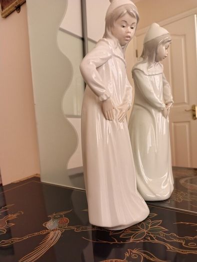 Vintage Nao by Lladro. Girl with Torn Nightgown.