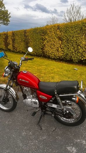 2000 Suzuki  GN125