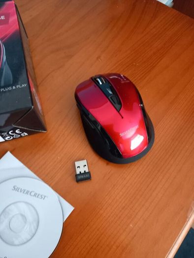 2 wireless optical mouses & portable cassette converter