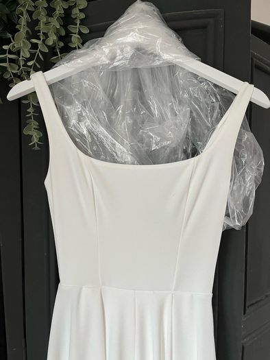 CLUB London Midi dress