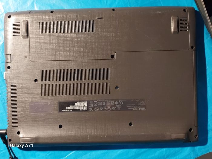 ACER ASPIRE E5-475, Intel Core i3-6006U CPU, 2.0 GHz, 8GB Ram, 900GB HDD, Windows 10, Microsoft Edge, Chrome