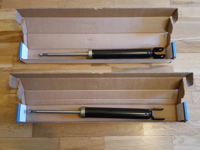 Kia Ceed Carens Hyundai i30 REAR Shock Absorbers