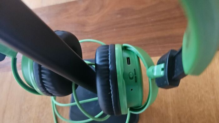 Minecraft Creeper Kids Wireless Bluetooth Headphones