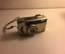 Nikon One-Touch Zoom 90 35mm