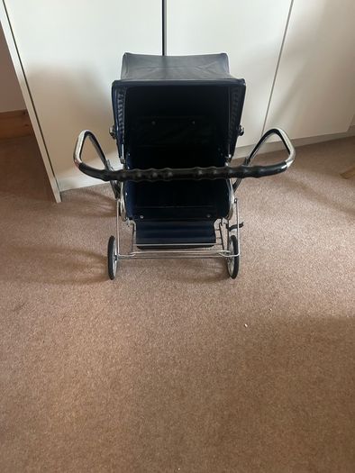 Vintage 1970s Dolls Pram