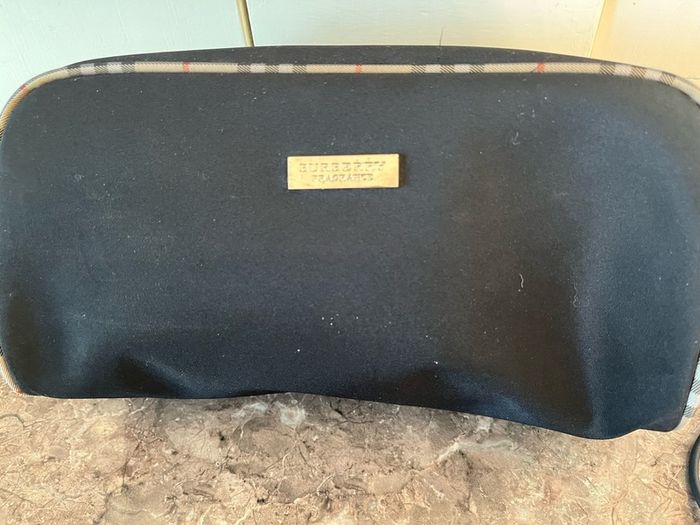 burberry fragrance cosmetic bag