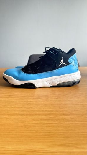 Air Jordan 11 Retro Basketball Trainers