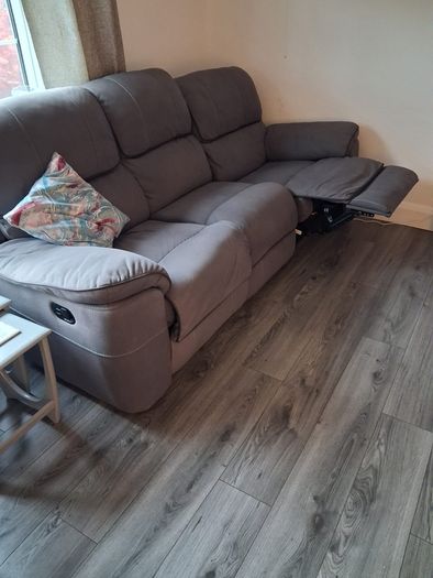 recliner sofa