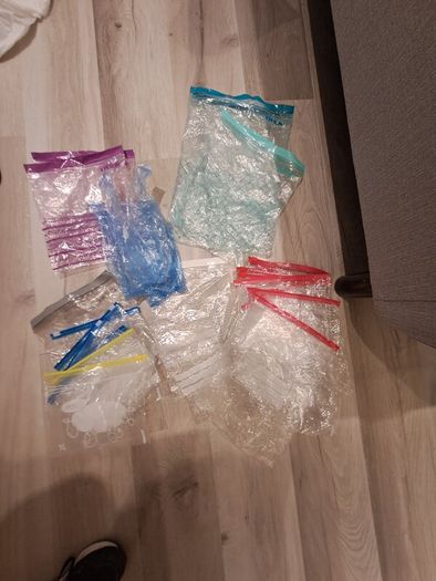 Plastic bags / packaging