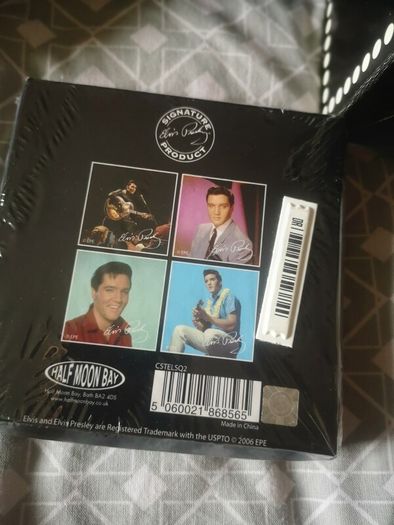 Various Elvis Memorabilia Items