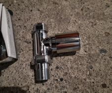 2 x valves for Radiators or heated towel rails - Chrome