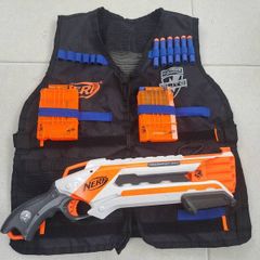 Nerf N-Strike Elite Blaster with Nerf Tactical Vest and 12 darts