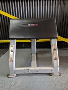 Preacher curl