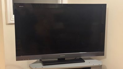 Sony 40" Lcd Tv Kdl- 40ex503