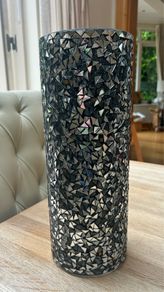 Vase/ornament