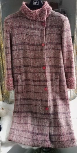 Authentic Valentino Miss V merino wool elegant mid length coat