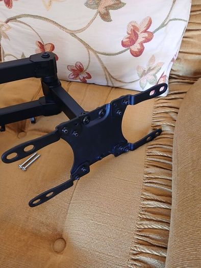 New tv wall mount with screws.