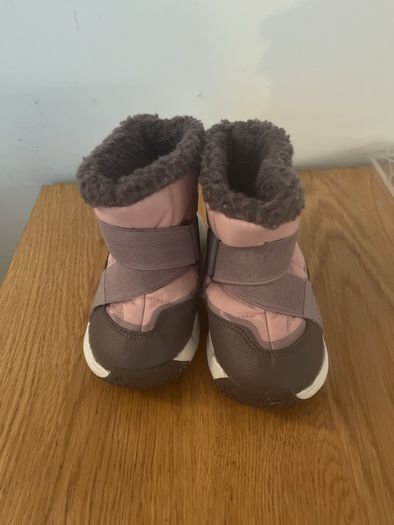 Nike toddler snow boots