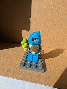 100% Lego Ice Cream Minifigure