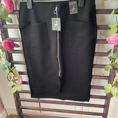skirt Bnwt black pencil skirt size 12 front zipped detail