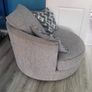 Swivel chair Image 2