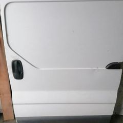 vivaro doors