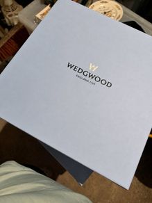 Wedgwood Strawberry & Vine 50 Piece Dinner Service