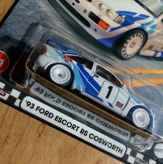 Hot Wheels Premium '93 Ford Escort RS Cosworth