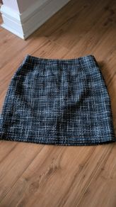 H&M Women skirt, new size EU 34