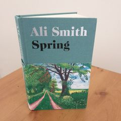 Xmas Gift Like NEW Ali Smith Spring Book 1st Edition UK 2019 with David Hockney Wraparound