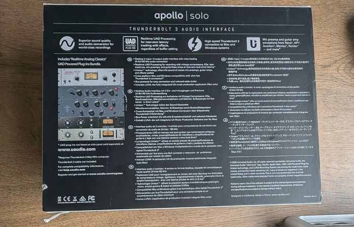Universal Audio Apollo Solo Thunderbolt 3 Heritage Edition + Essential Plugins + Premium UAD DSP Bundle