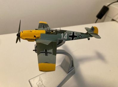 Corgi Messerschmitt Bf109E-4 - Diecast Aircraft Model - 1/72 Scale - AA28003