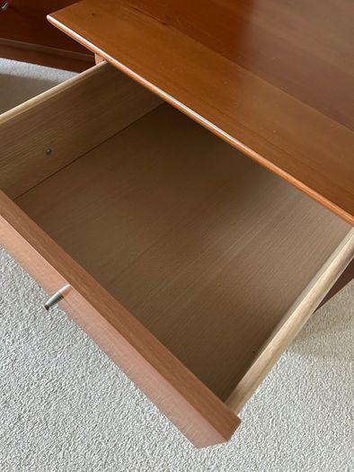 Bedroom furniture set in perfect condition - chest drawers + 2 lockers