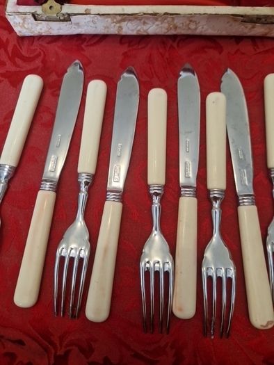 vintage flatwear
