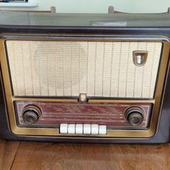 Phillips valve radio