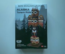Alaska Totem Pole Mini Building Blocks (Lego dupe)