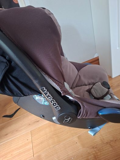 Maxi Cosi Cabriofix Infant Carseat