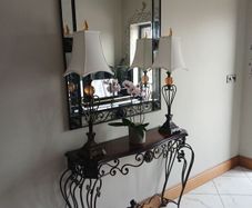 Mindy browne Hall table & matching mirror set  Pristine