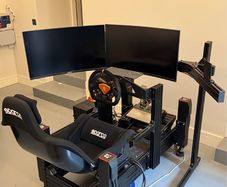 Professional Racing Sim Rig - Qubic QS-220 Motion, Simucube, Heusinkveld