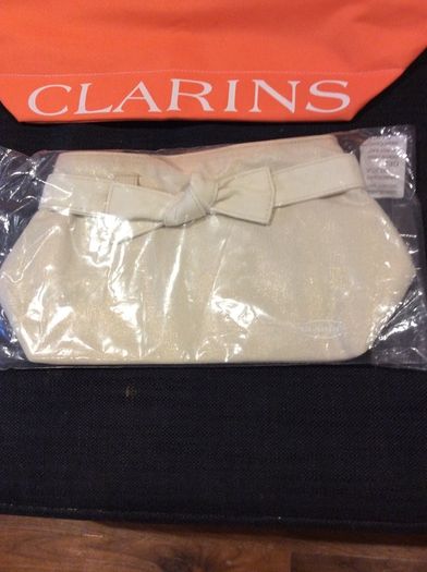 FREE Tote Bag or make up bag - Clarins Body Hydration Essentials- Brand New Boxed 3 piece Set