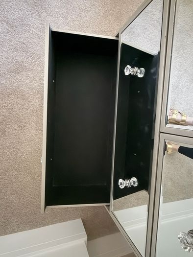 mirror chest of drawers