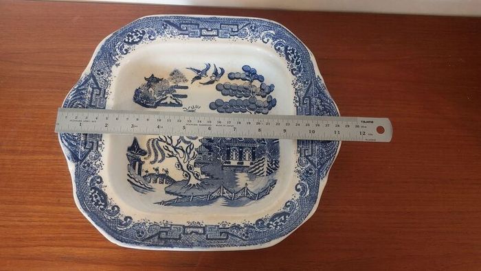 Lovely Blue and White Transferware Willow Pattern Lidless Open Vegetable Dish, Unknown Maker, Most Likely Staffordshire Made