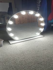 Hollywood Mirror