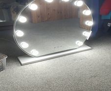 Hollywood Mirror