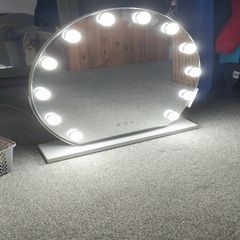 Hollywood Mirror