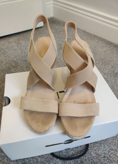 Aldo shoes Size 6