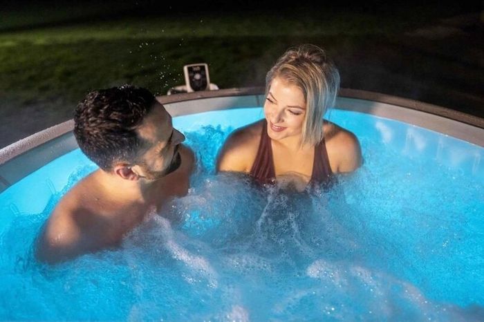 Hot Tub Lay-Z-Spa 4/6 Capacity