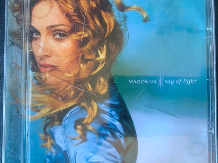 Madonna [1998] Ray Of Light (CD Album)