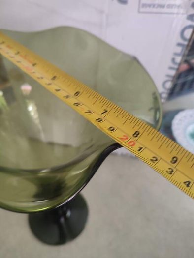 1920 Vintage Stuart GREEN Crystal Trumpet Vase STAMPED ON BEASE,
