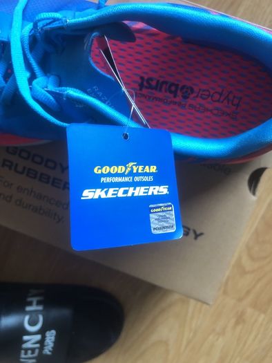 SKECHERS hyper burst